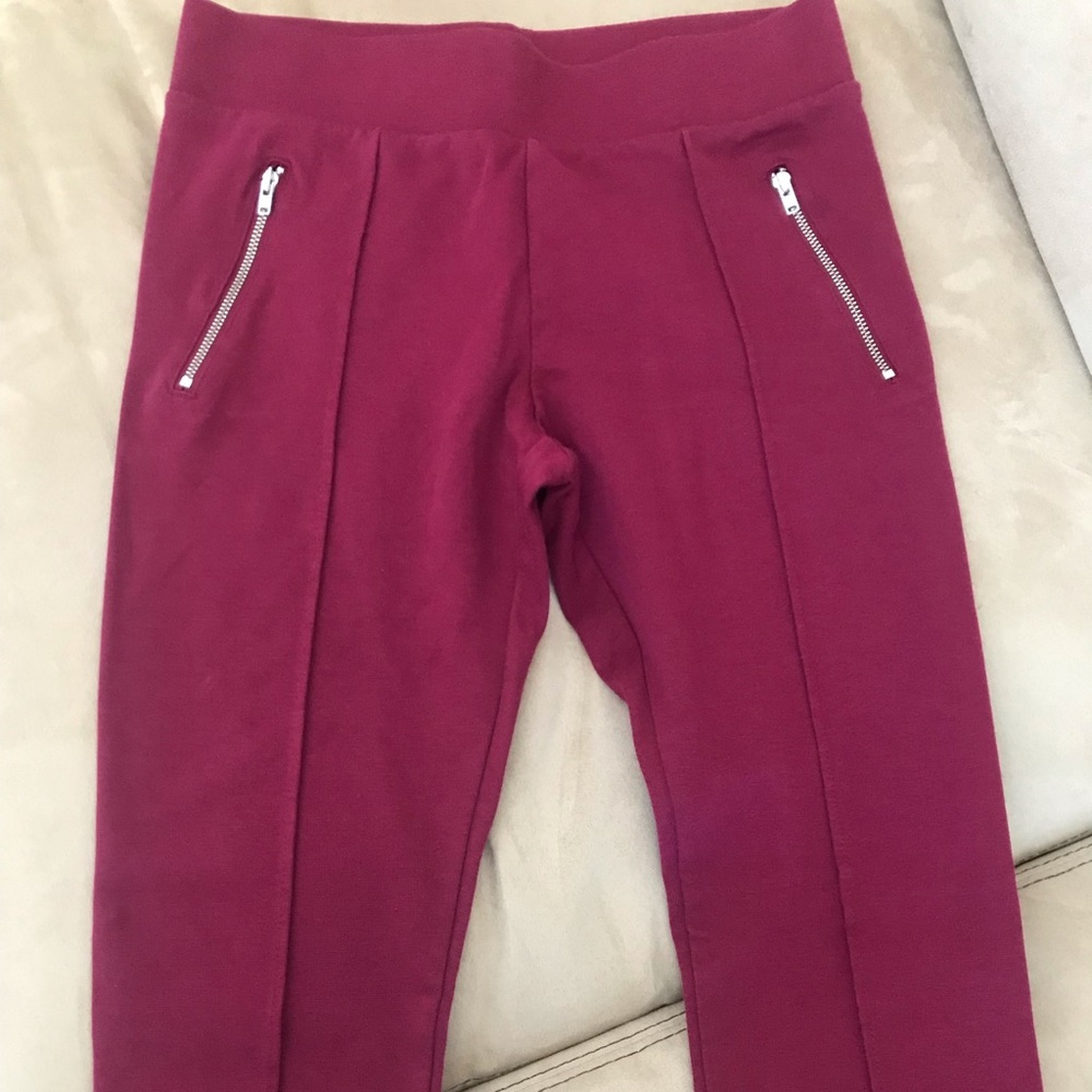Perfect cond. Burgundy leggings. Sm/kids XL